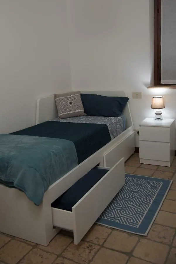 Casa Vacanze Corte Dei Dami Каприно-Веронезе 0*,  Италия