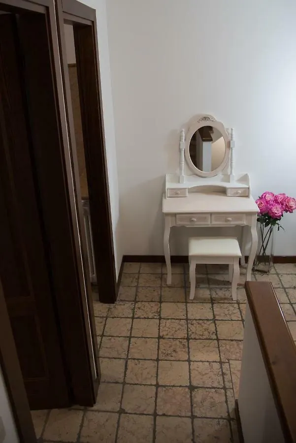 Casa Vacanze Corte Dei Dami Каприно-Веронезе