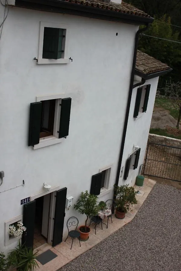 Casa Vacanze Corte Dei Dami Каприно-Веронезе